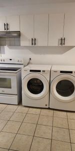 3-1/2 plus coin détente dans Petite-Patrie, Immeuble très tranquille Métro Autobus - Photo 4