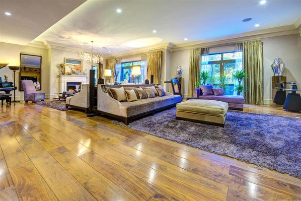 3 bedroom apartment to rent - Photo 1