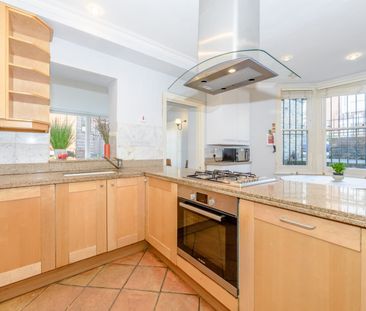 Room in a Shared House, Burton Road, SW9 - Photo 6