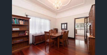 Art Deco Family Residence in Heart of Holland Park! - Photo 2