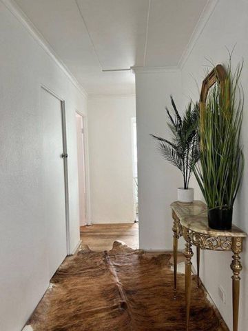 Private Room, Security lock, Bills Included - Photo 4