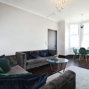 1 bedroom sharedaccommodation to rent - Photo 2