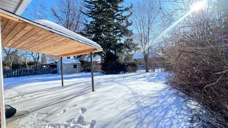 2048 Edinburgh Drive #Lower - Photo 5