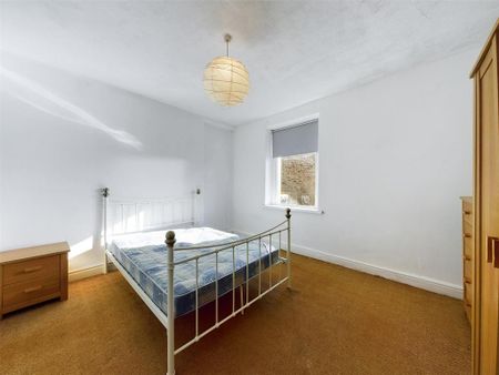 2 bedroom private hall to rent - Photo 4