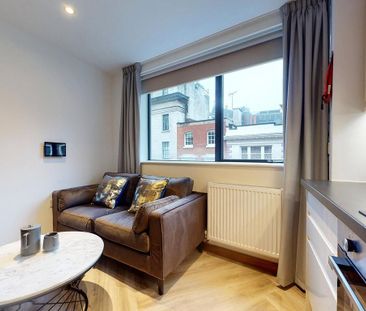 Studio to rent - Photo 2