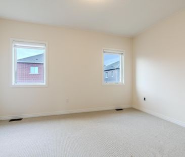 For Lease - 83 Great Falls Boulevard, Hamilton, Ontario - Photo 5