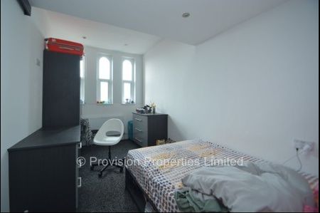 4 Bedroom Flat 2 Bathrooms - Photo 5