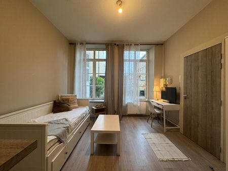 Location Appartement 1 pièce 21m² - Photo 2