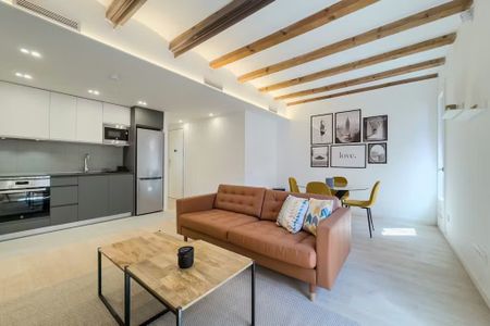 Carrer de Tapioles, Barcelona, Catalonia 08004 - Photo 5