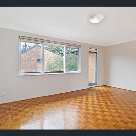 Beachside two bedroom apartment - Photo 4