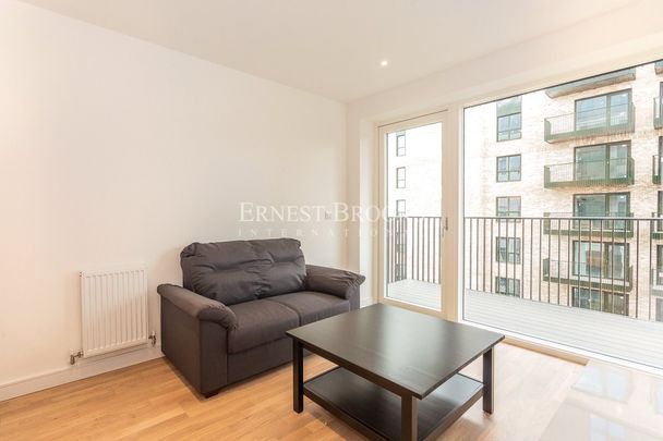 Arber House, 2 Greenleaf Walk, UB1 1FR - Photo 1