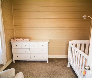 Beautifully Presented Weatherboard - Photo 5