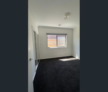 An open plan house at a convenient place - Photo 3
