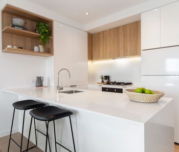 Superior 2 Bedroom Townhouse Style Apartment - Photo 6