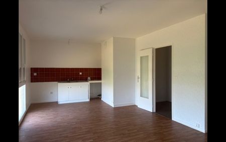 Location Appartement 2 pièces 50 m² La Châtre - Photo 2