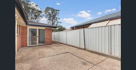 AIR-CONDITIONED LAKESIDE LIVING IN WARNERS BAY - Photo 2