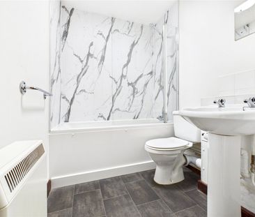 St. William Court, Kesgrave, Ipswich, Suffolk, IP5 2QP - Photo 5