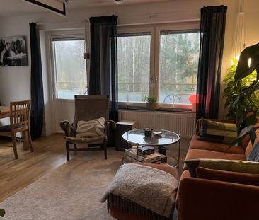 Mysig och välplanerad tvåa i Farsta – nära natur och kommunikationer! - Photo 4