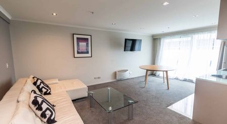 1 bed with city view in Wellington City - Photo 4