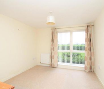 WOW, what a rare opportunity! This lovely apartment boasts a ground... - Photo 3