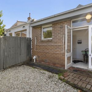 Perfectly Located Victorian! - Photo 3