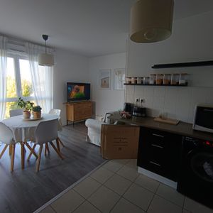 Location Appartement 2 pièces 40m² BRUGES 33520 - Photo 2