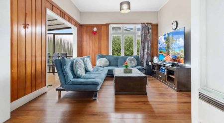 Great Location - Ticks All the Boxes! - Photo 2