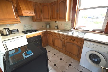 1231L Newtoft Street, Edinburgh, EH17 8RB - Photo 3