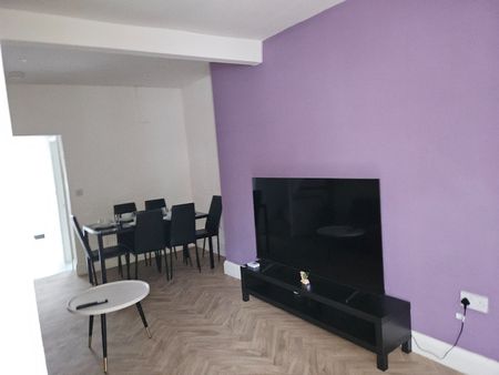 2 Bed Terraced House, Morecambe St, L6 - Photo 5