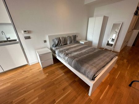 Studio to rent - Photo 2