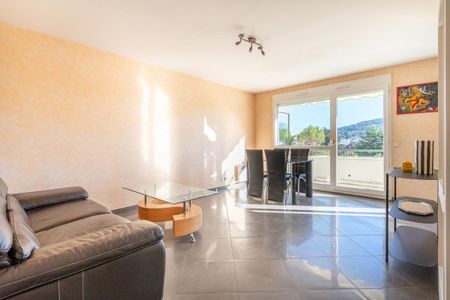 Location Appartement 1 pièce Meublé 44m² ANNECY 74000 - Photo 2