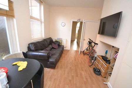 House Share - Trent Boulevard, West Bridgford, NG2 - Photo 4