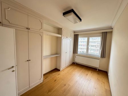 appartement à 1180 Uccle  Loyer: 1 300 € - Photo 4