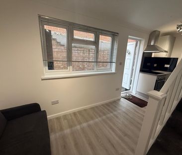 1 Bed Flat, Sudbury Court Road, HA1 - Photo 1