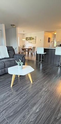 Logement 5 1/2 à louer - Photo 1