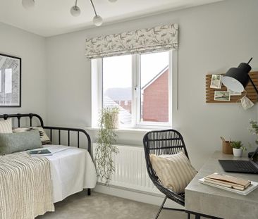 4 bedroom detached house to rent - Photo 3