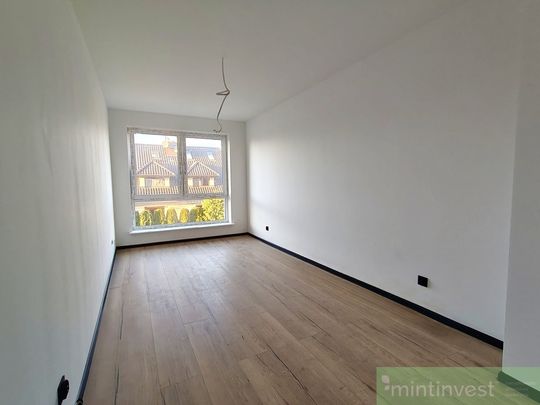 Przestronny dom, idealny dla dużej rodziny! - Фото 1