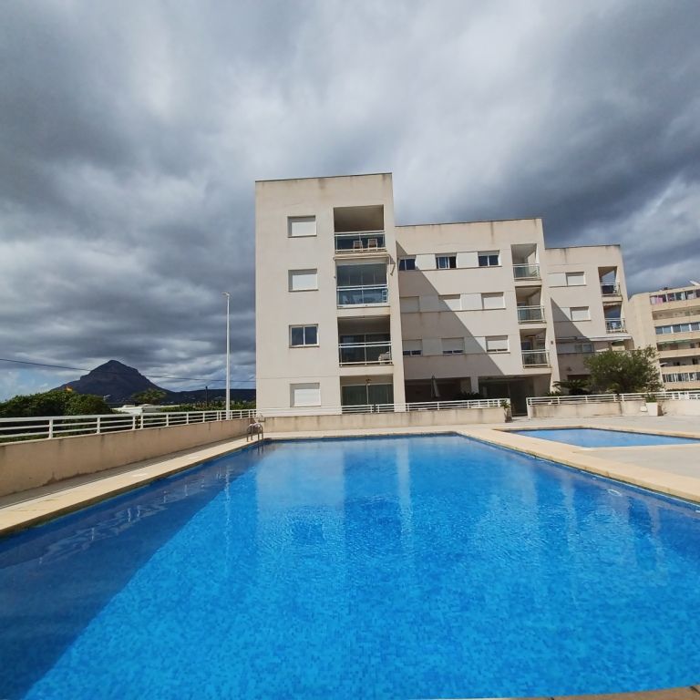 WINTER RENTAL. SPACIOUS PENTHOUSE APARTMENT FOR RENT WITH LARGE TERRACE - Photo 1