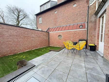 Één-slaapkamerappartement in een charmant herenhuis in hartje Meulebeke. - Photo 3