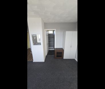 1 Bed Flat, Rownhams Road, SO16 - Photo 6