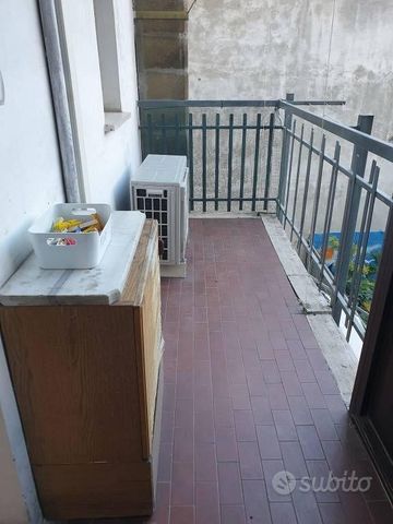 Appartamento di 90 m² con 4 locali a Parma - Photo 2