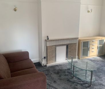2 Bed Maisonette, St. Andrews Road, NW9 - Photo 6