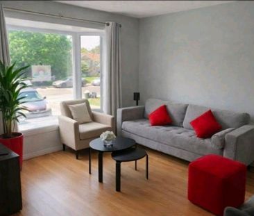 Libre imm 5.5 rénové haut Triplex@5mn Dix30 - Photo 2