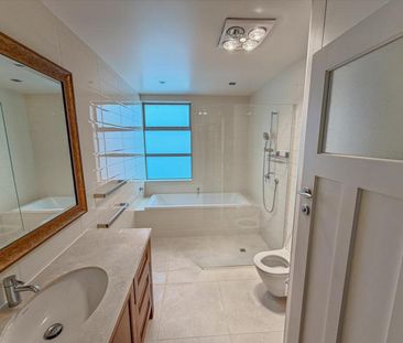 Exceptional 3-Bedroom, 3-Bathroom Home - Photo 6