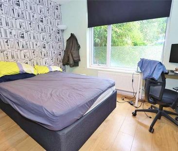 Greenheys Place, Woking, Surrey, GU22 - Photo 5