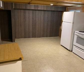 One bedroom basement - Photo 4