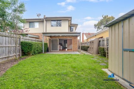 7A Waratah Street, BENTLEIGH EAST, VIC - Photo 5