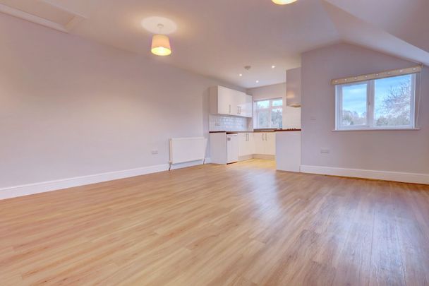 1 bedroom flat to rent - Photo 1