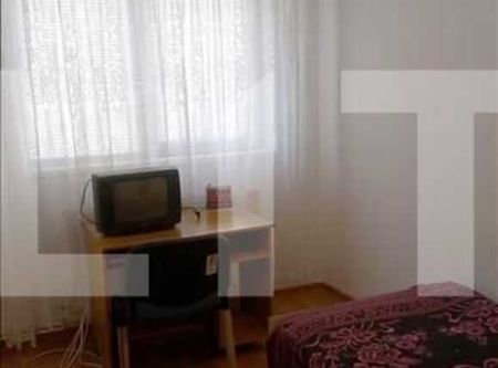 Apartament cu 3 camere de inchiriat, 46 mp utili, zona P-ta Flora - Photo 2