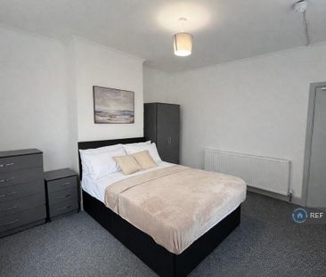 1 bedroom in a house share to rent - Photo 6